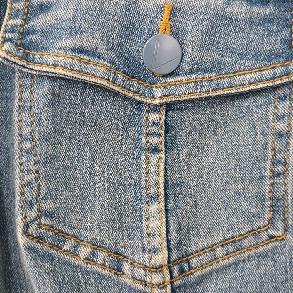 Very Vera Cropped Embroidered Jean Jacket‎ Size Large Petite - Picture 5 of 8